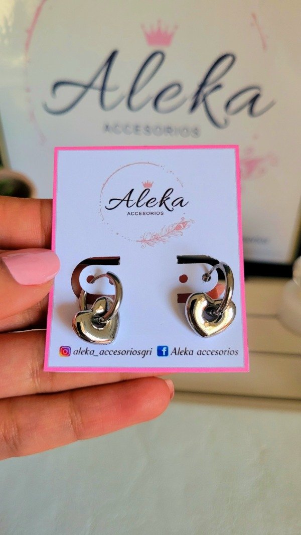 Producto - Argollas clip con corazones de acero quirúrgico - 1