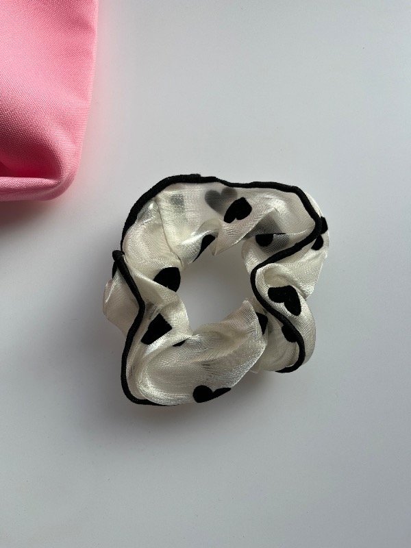Producto - Scrunchie Corazones