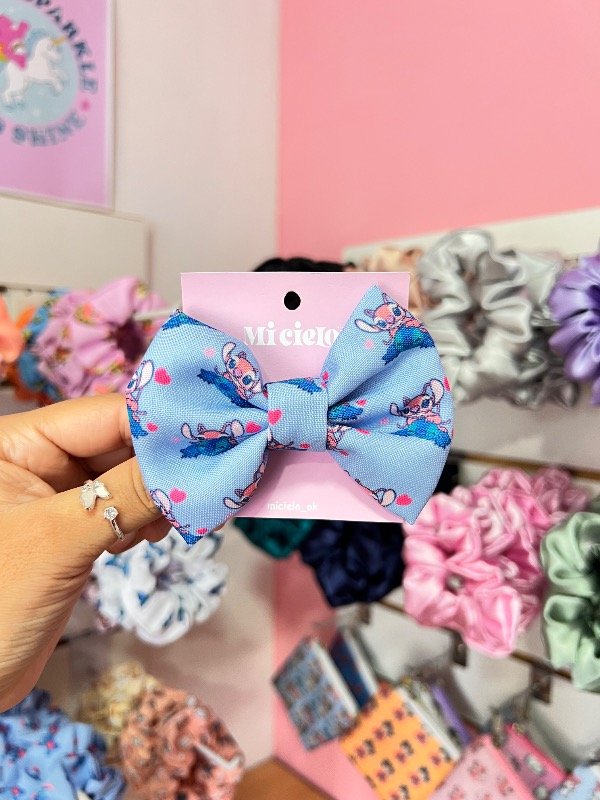 Producto - MOÑO ÁNGELA Y STITCH
