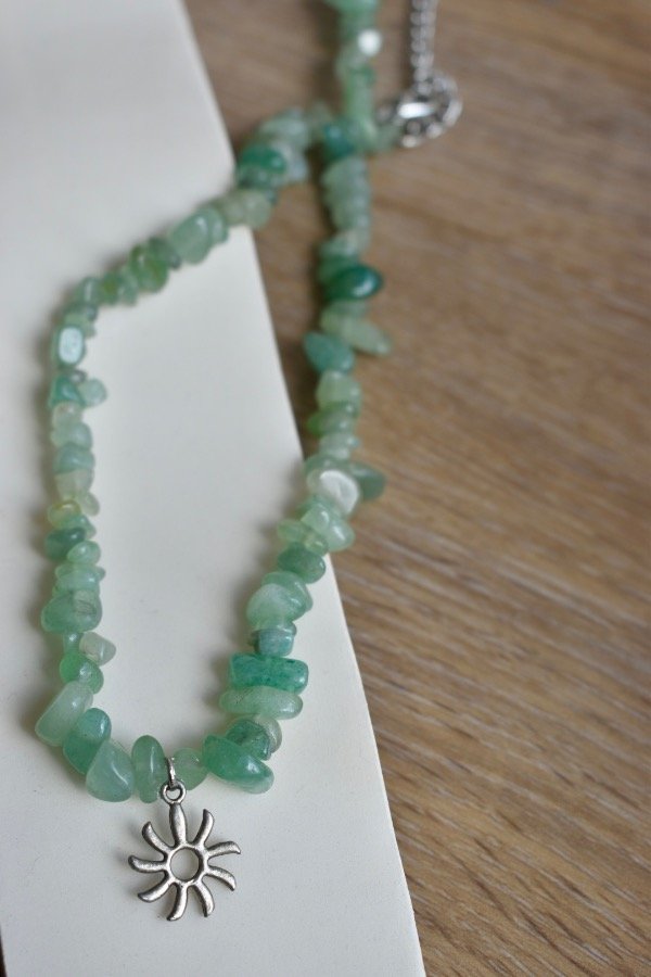 Producto - Collar chips sun Cuarzo Verde