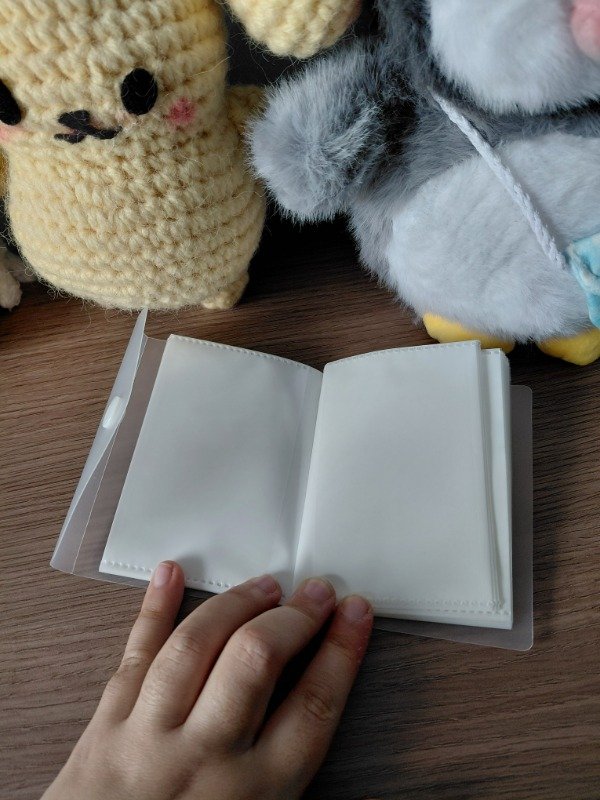Producto - Tarjetero ideal para coleccionar/guardar stickers o photocards - 1