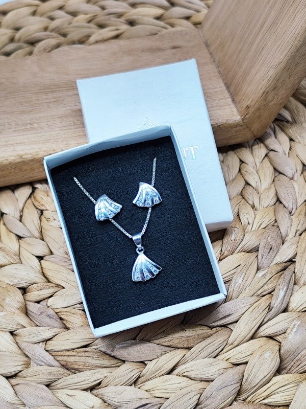 Producto - Conjunto Abanico (Aros y dije - No incluye cadena)