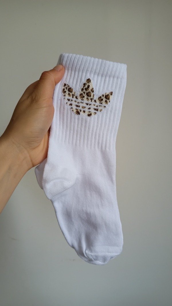 Producto - Adidas blancas,logo print
