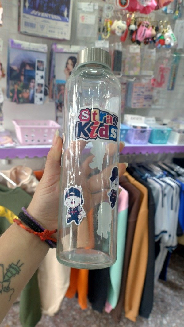 Producto - Botella Vidrio STRAYKIDS 600ml