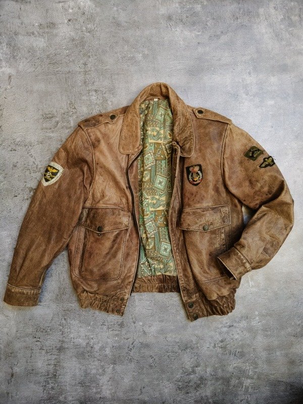 Producto - Campera Fuerza Aérea