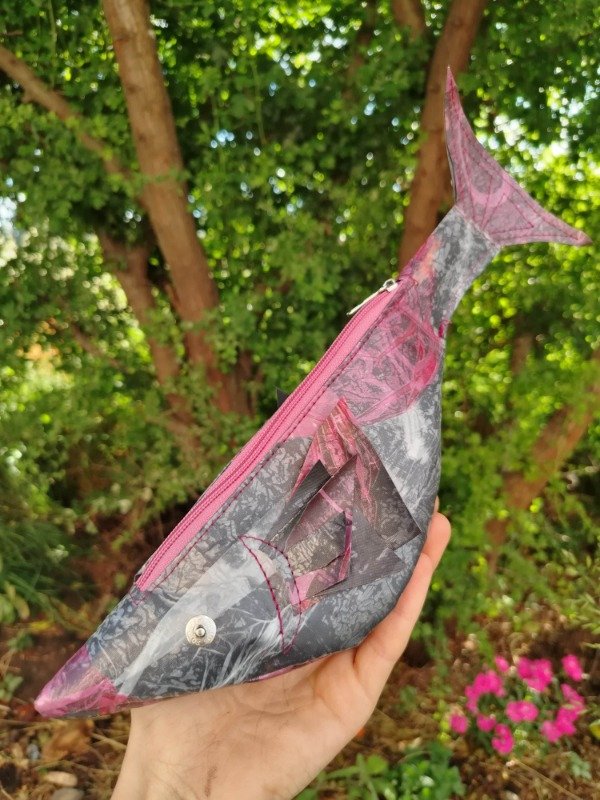 Producto - Truchita Rosa y Negra I