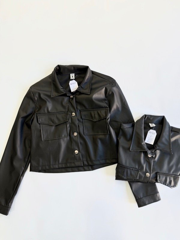 Producto - CAMPERA ENGOMADA CROP