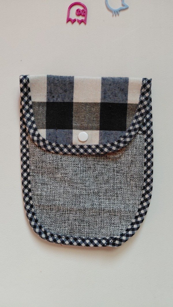 Producto - PORTA AGUJAS ALANIS AZUL Y BLANCO
