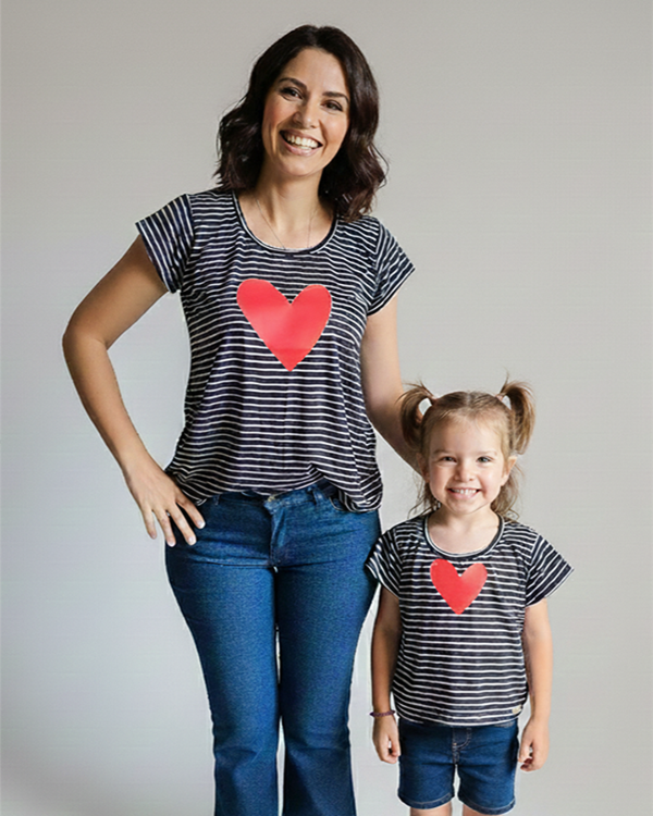 Producto - Remera de Algodón Rayado  Negro y Blanco - Corazón - 0