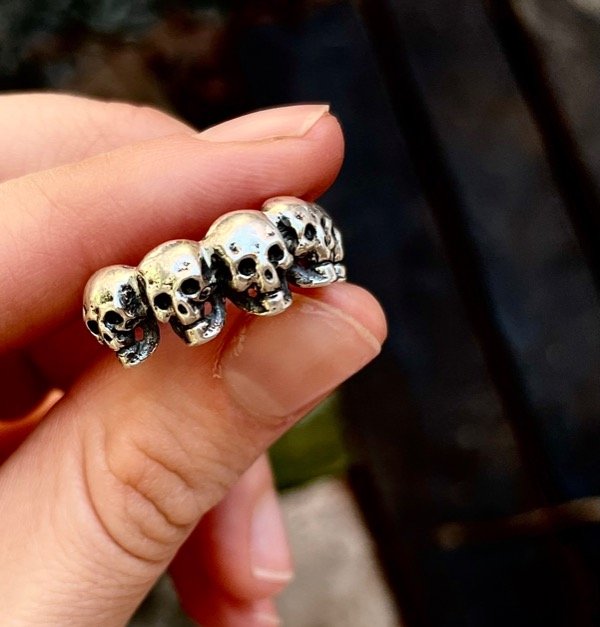 Producto - Anillo Calaveras Sinfin