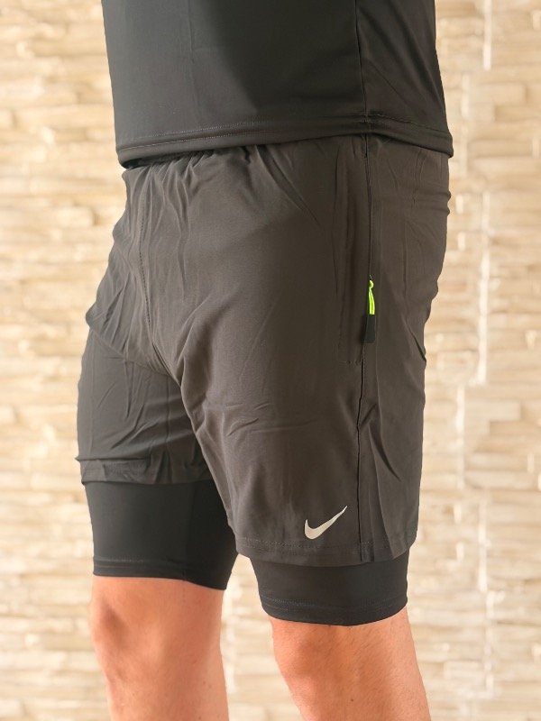 Producto - Short Nike con Calza - 0