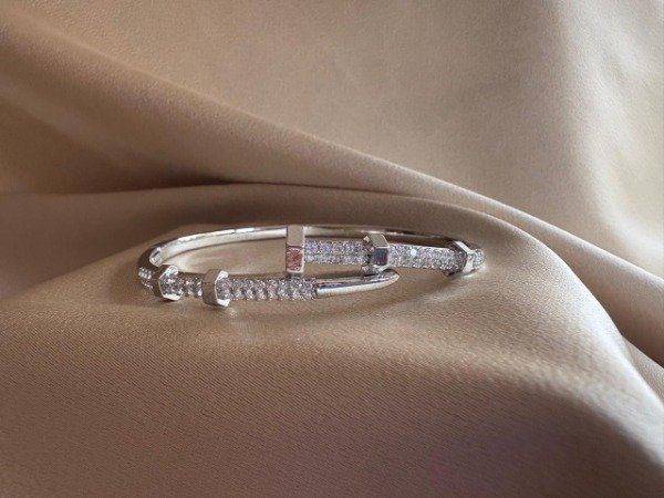 Producto - CLAVO PLATA