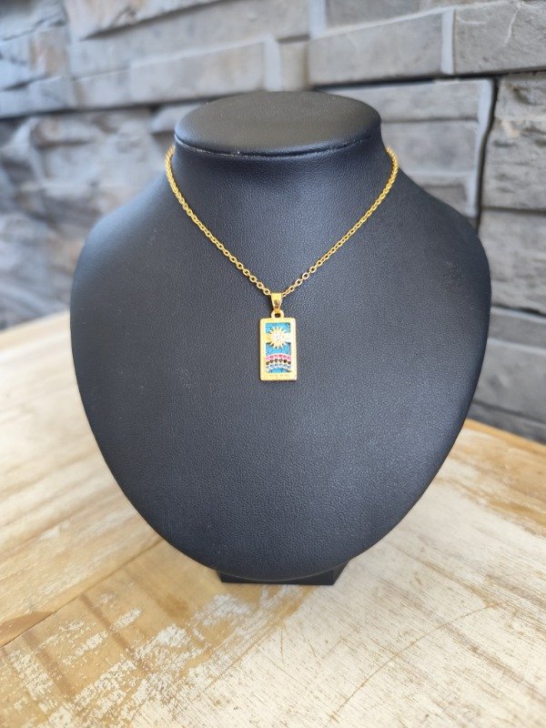 Producto - Collar carta de tarot modelo 4. Acero dorado.