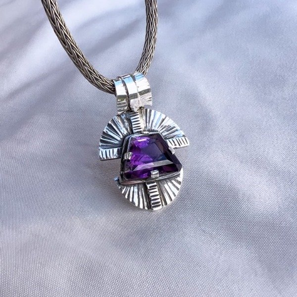 Producto - DIJE COLECCIÓN RITOS AMATISTA FACETADA