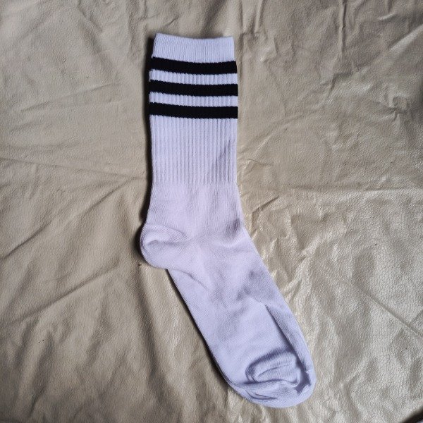 Producto - Básica 3/4 blanca raya negra