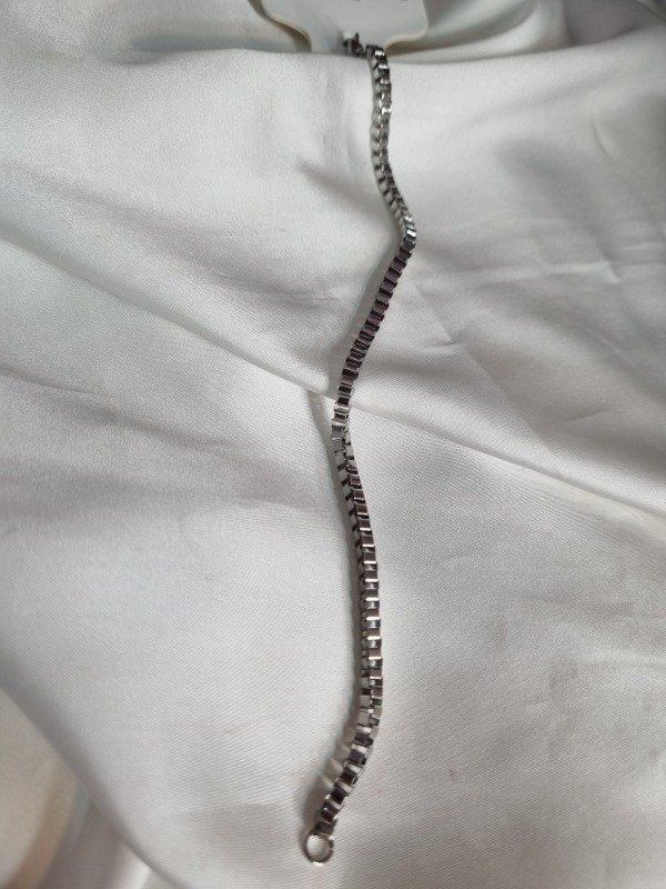 Producto - Pulsera Eslabon Entrelazado