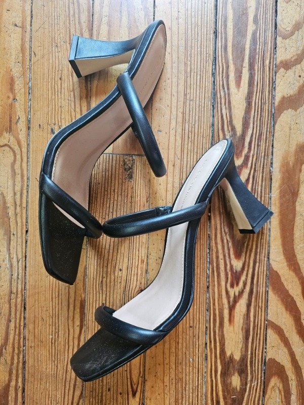 Producto - Sandalias BCBG Negras n40