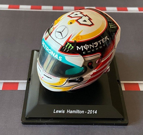 Producto - Casco Hamilton SPARK