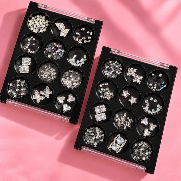 Producto - SET DE DECORACION STRASS APLIQUES PLATEADOS TENDENCIA - 0