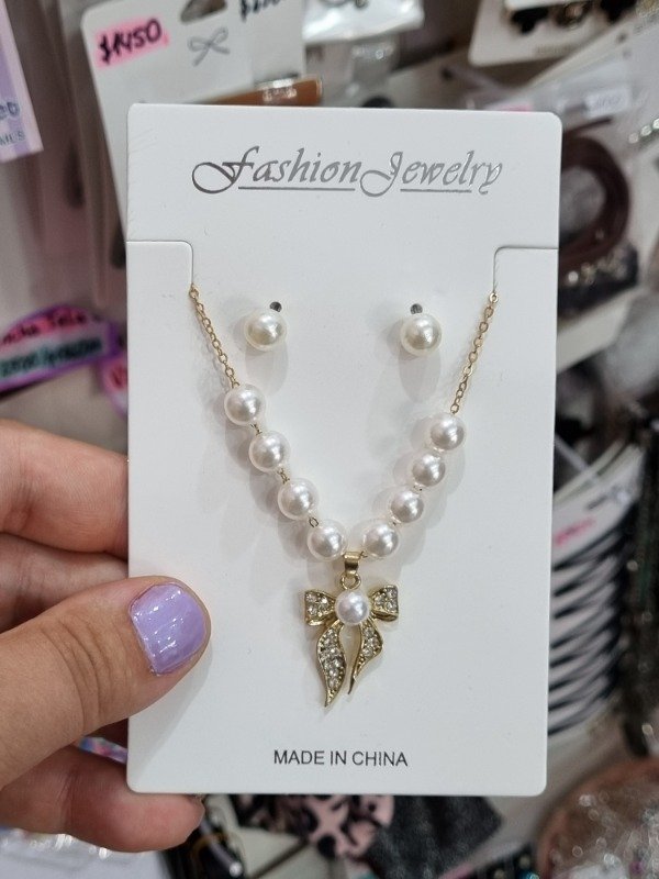 Producto - Set Collar + Aros Perla Dorados - 1