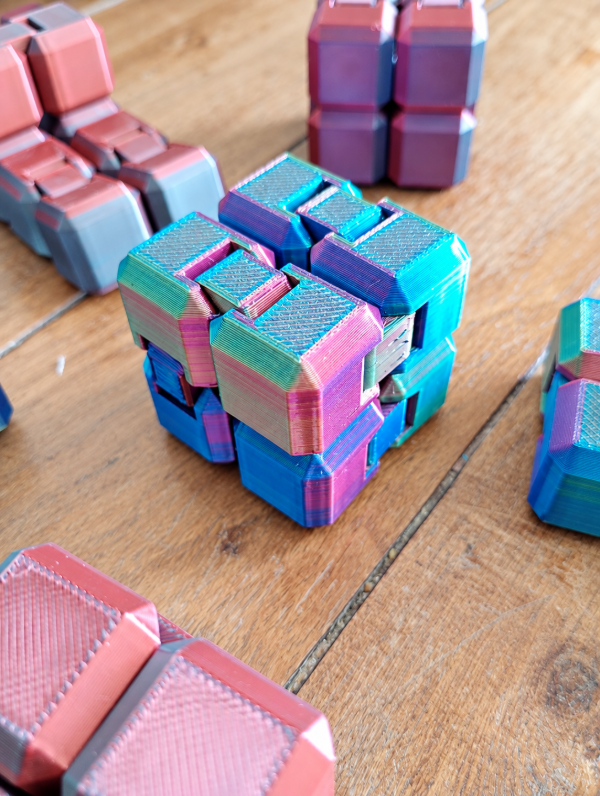 Producto - CUBO ANTIESTRÉS (impresión 3D) - 0