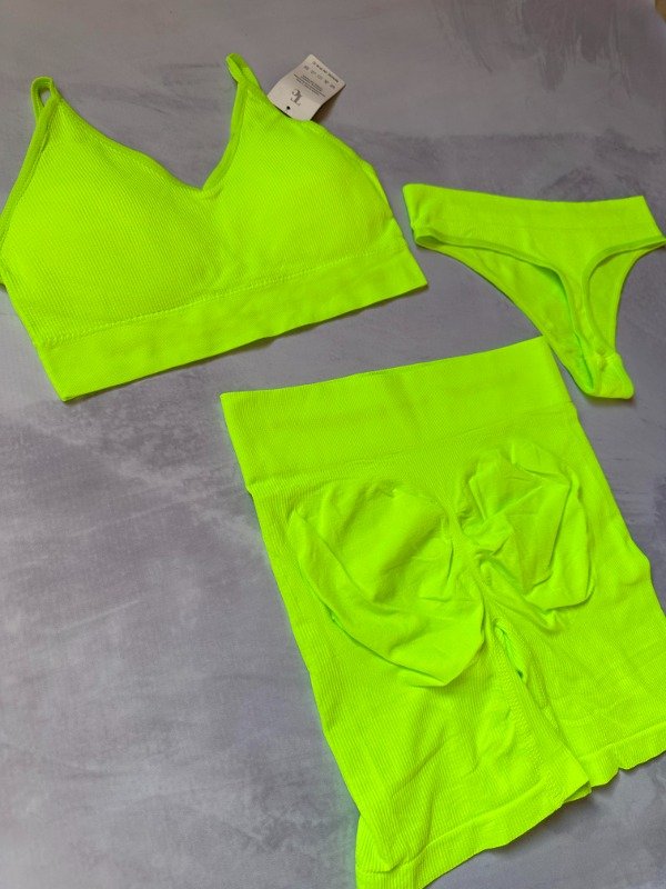 Producto - SET COMFY 3 PIEZAS(fluo)