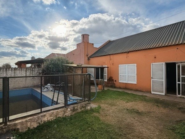 Producto - CASA EN VENTA UBICADA SOBRE CALLE MISIONES 1781 - 7