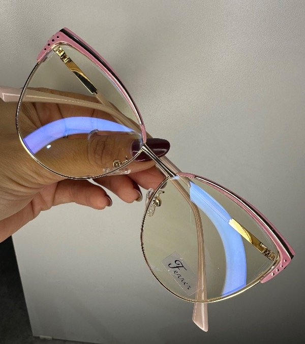 Producto - Armazon gatito rosa