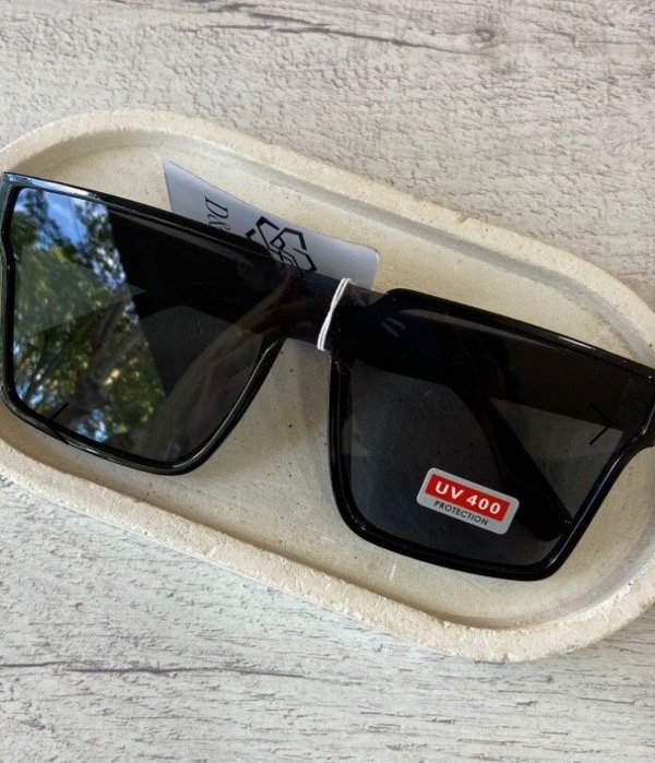Producto - Lentes de sol cuadrado negro