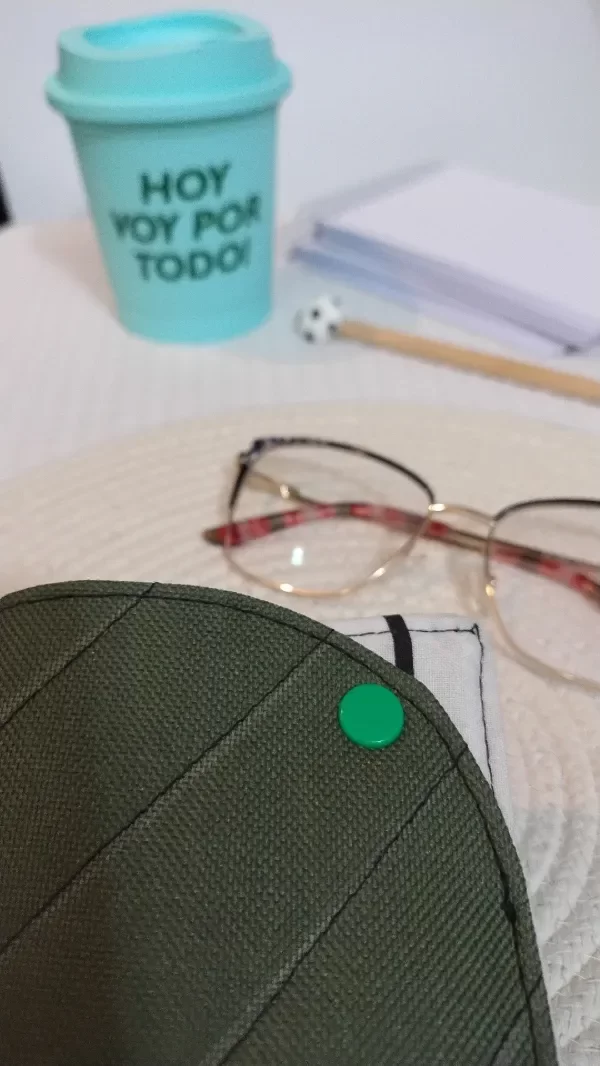 Producto - ESTUCHE PORTA ANTEOJOS VERDE MILITAR - 1