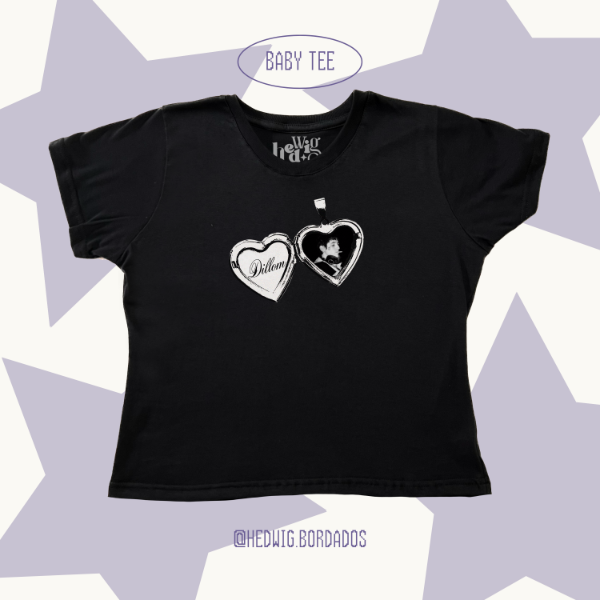 Producto - Baby Tee "Relicario DILLOM"