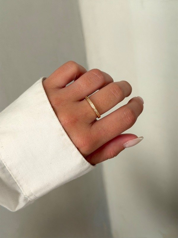Producto - Anillo dorado nix cubic