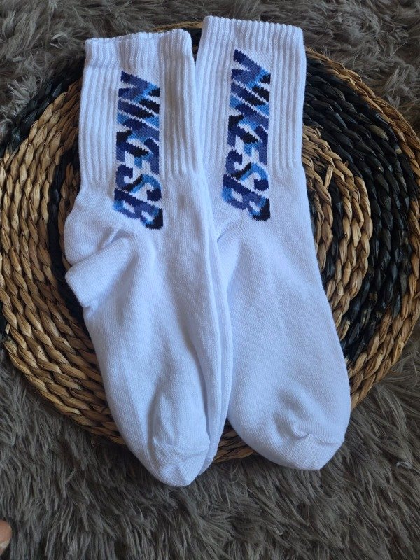 Producto - Medias 3/4 de algodon Nike SB celeste