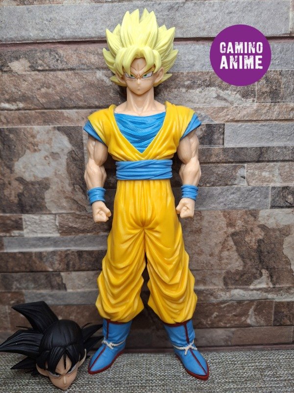 Producto - GOKU CON CABEZA INTERCAMBIABLE 30CM (4292)