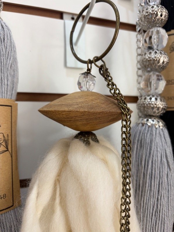 Producto - Borla platillo madera