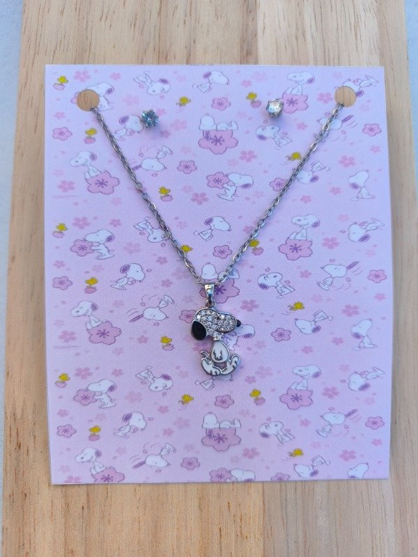 Producto - Collar Snoopy+ aritos plateado - 0