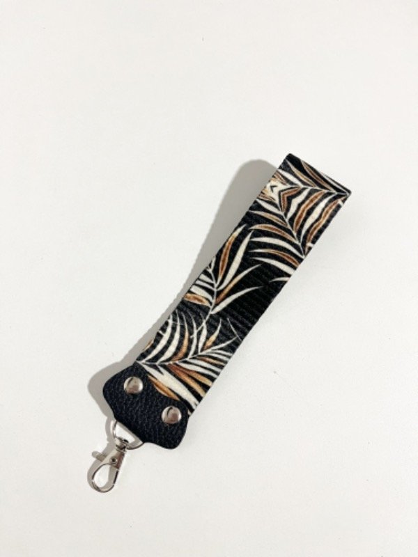 Producto - LLAVERO SELVA