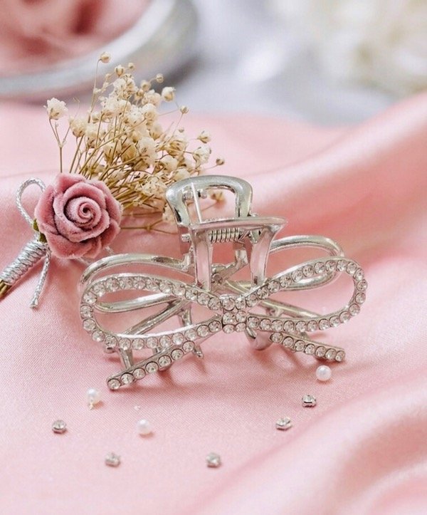 Producto - Broche Plateado moño con strass