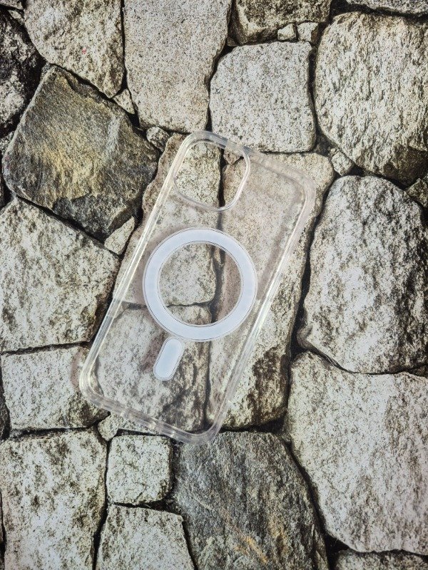 Producto - Funda rígida MagSafe Iphone 13