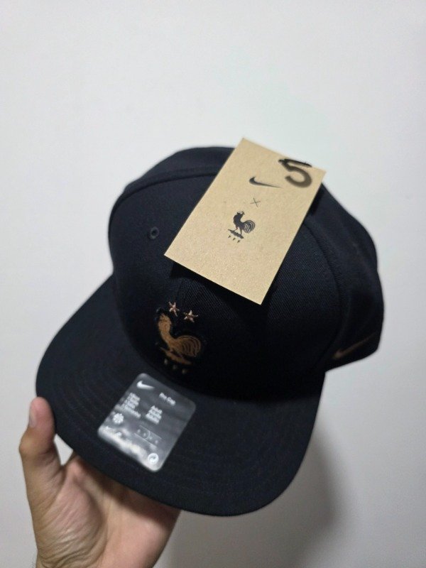 Snapback Francia national team total black Nike pro one size 2026 — imagen 5