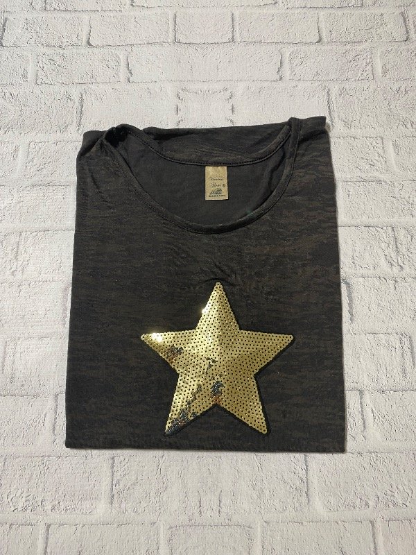 Producto - Remera  Gris STAR GLOW.  Lentejuelas.Calce suelto