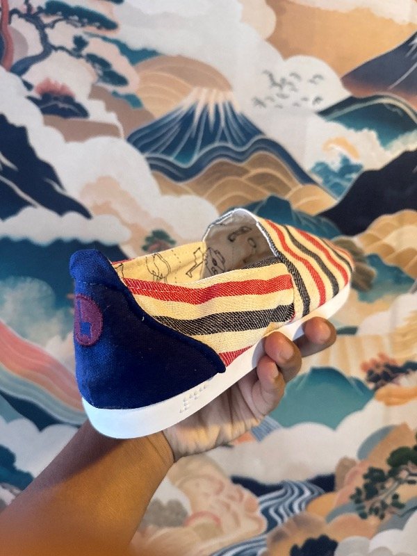 Producto - GUANACO RAYADO ROJO 43