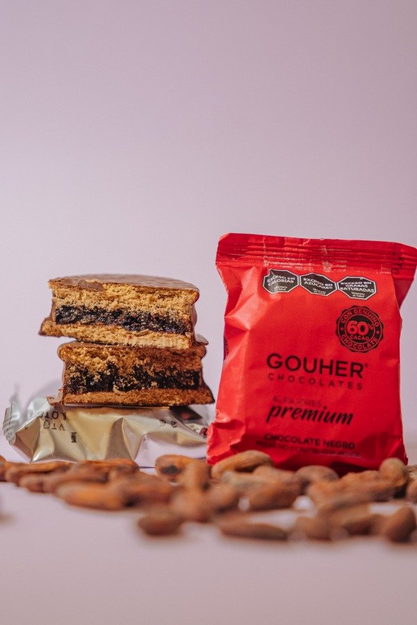 Producto - Alfajor de chocolate negro relleno con mermelada de frutos rojos