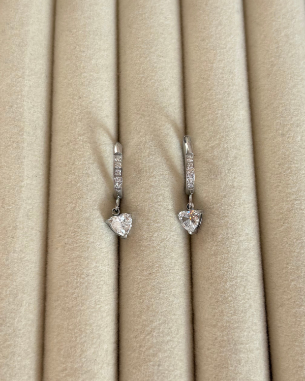 Producto - Argollitas corazón plateadas