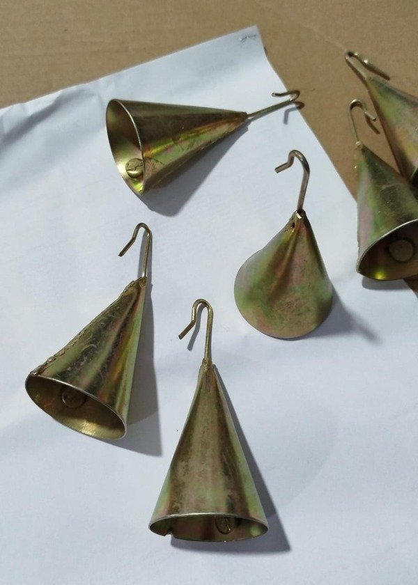 Producto - CAMPANITA METALICA