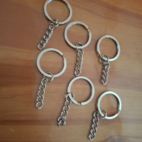 Producto - Argolla para llavero plana reforzada 25 mm diámetro