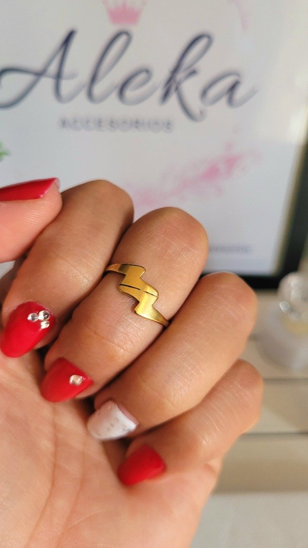 Producto - Anillo rayo(talle 17)de acero dorado - 0