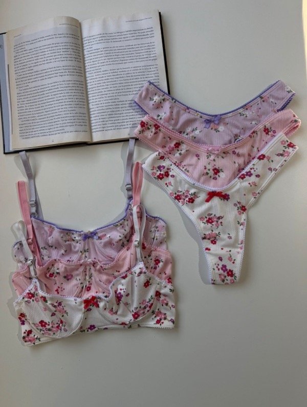 Producto - Conjunto Anastasia en V