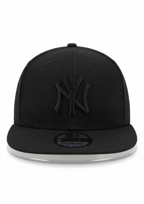 Producto - Gorra plana cerrada "ny" negra logo negra