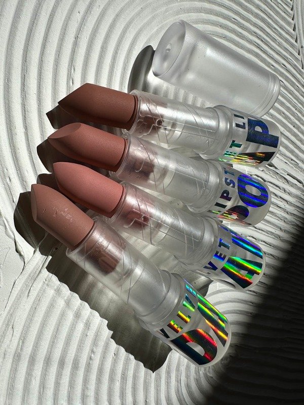 Producto - Labial en barra DAPOP terciopelo nude